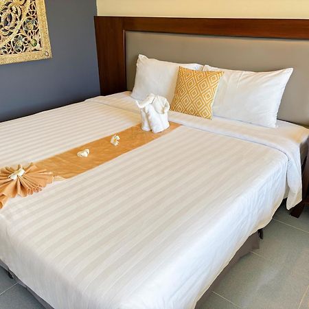 Blue Beach Grand Resort And Spa In Chalong Phuket By Dayuu Ban Saiyuan Exterior photo