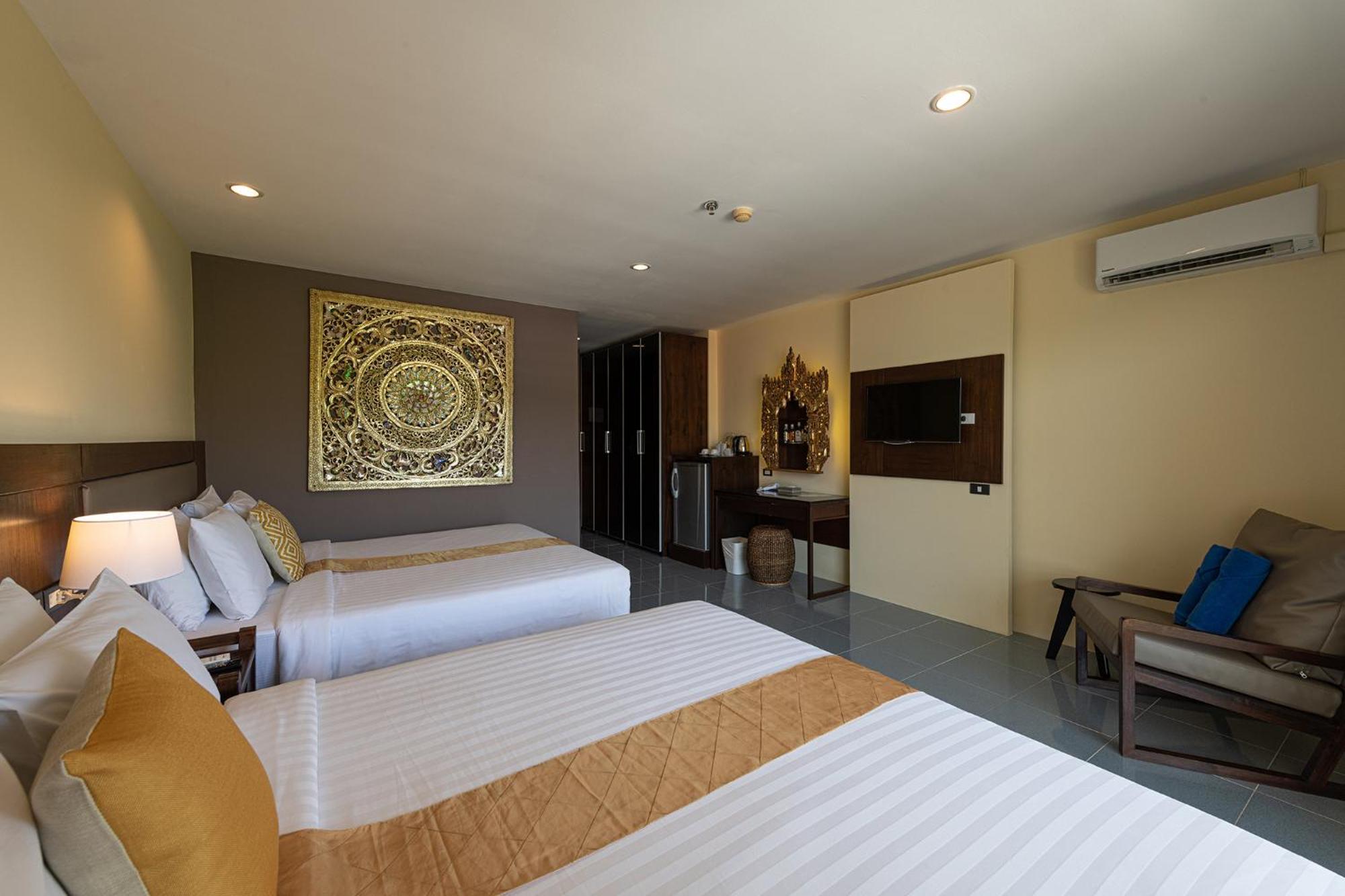 Blue Beach Grand Resort And Spa In Chalong Phuket By Dayuu Ban Saiyuan Exterior photo