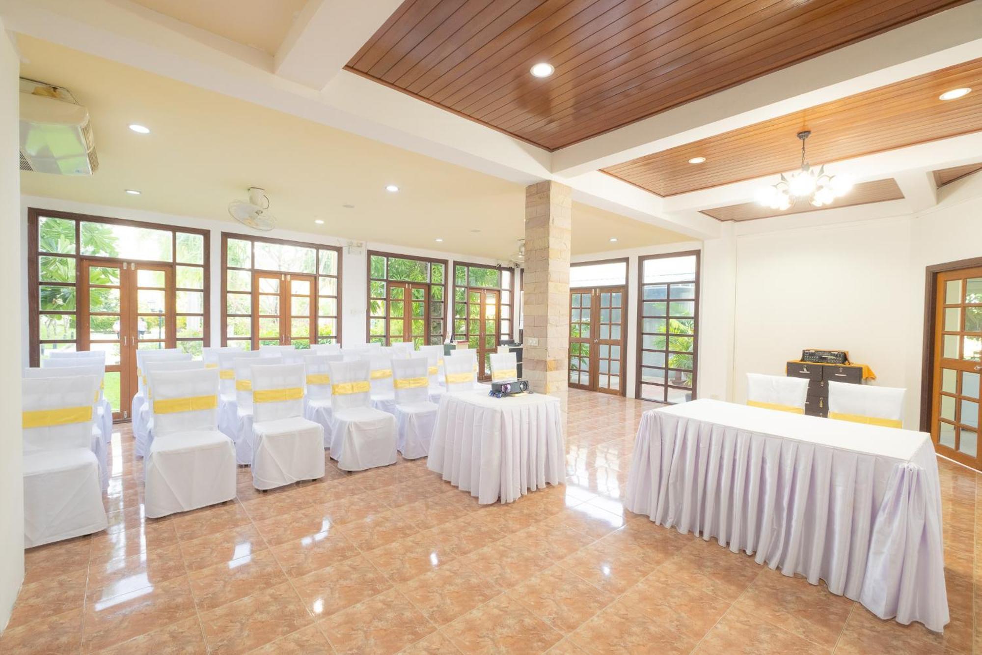 Blue Beach Grand Resort And Spa In Chalong Phuket By Dayuu Ban Saiyuan Exterior photo