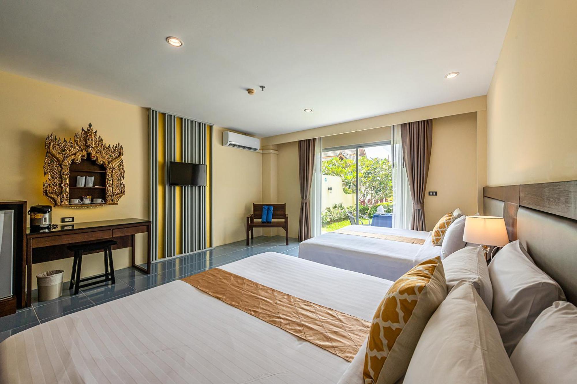 Blue Beach Grand Resort And Spa In Chalong Phuket By Dayuu Ban Saiyuan Exterior photo