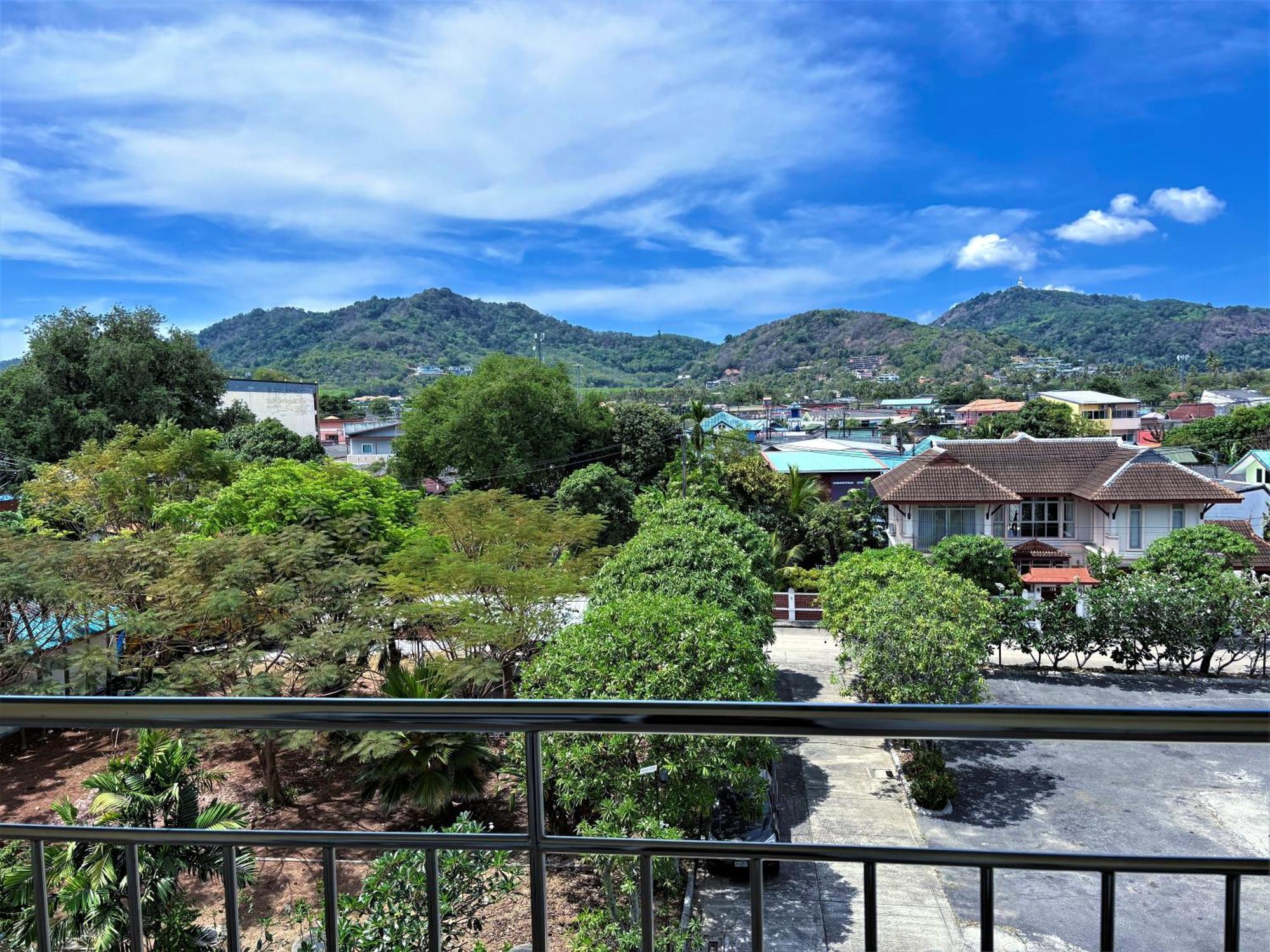 Blue Beach Grand Resort And Spa In Chalong Phuket By Dayuu Ban Saiyuan Exterior photo